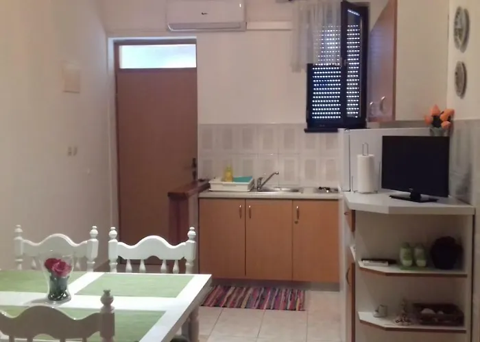 Perica Πανσιόν 3*
